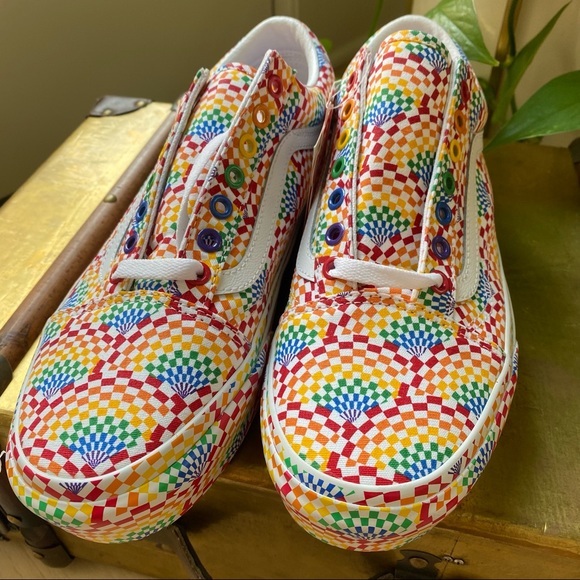 Vans LGBTQ love is love rainbow sneakers shoes lace up skater - Picture 7 of 12